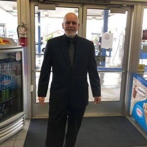 Meet your Posher, Gary